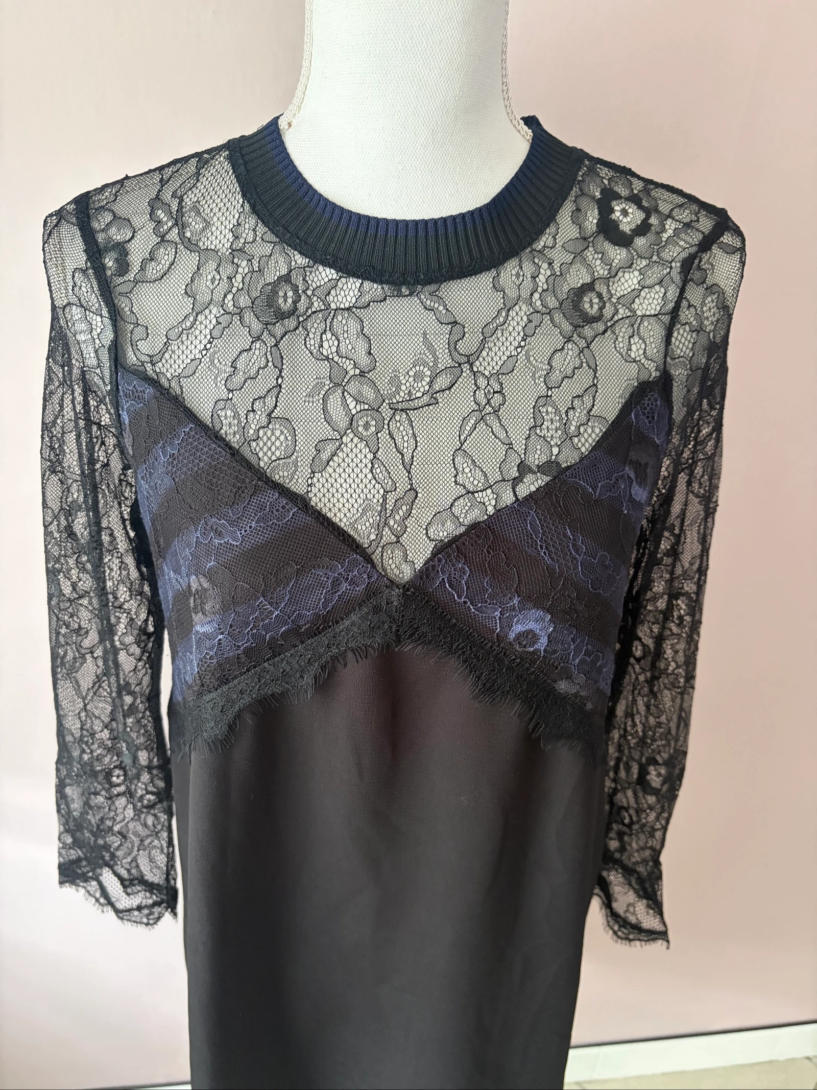 Vestido curto Zara de renda e bimaterial - Tamanho M – photo 2